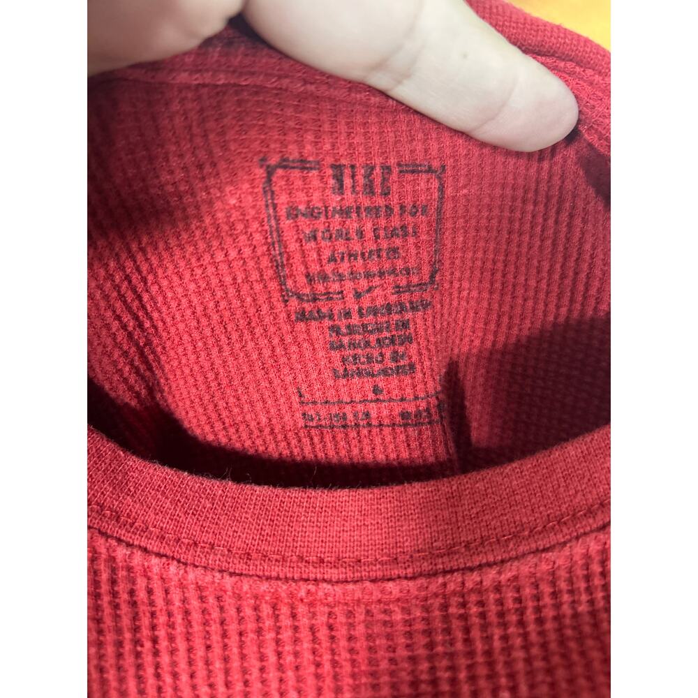 Nike Thermal Long Sleeve T Shirt Large Red Waffle Knit Rainbow Dripping Paint - Picture 4 of 7
